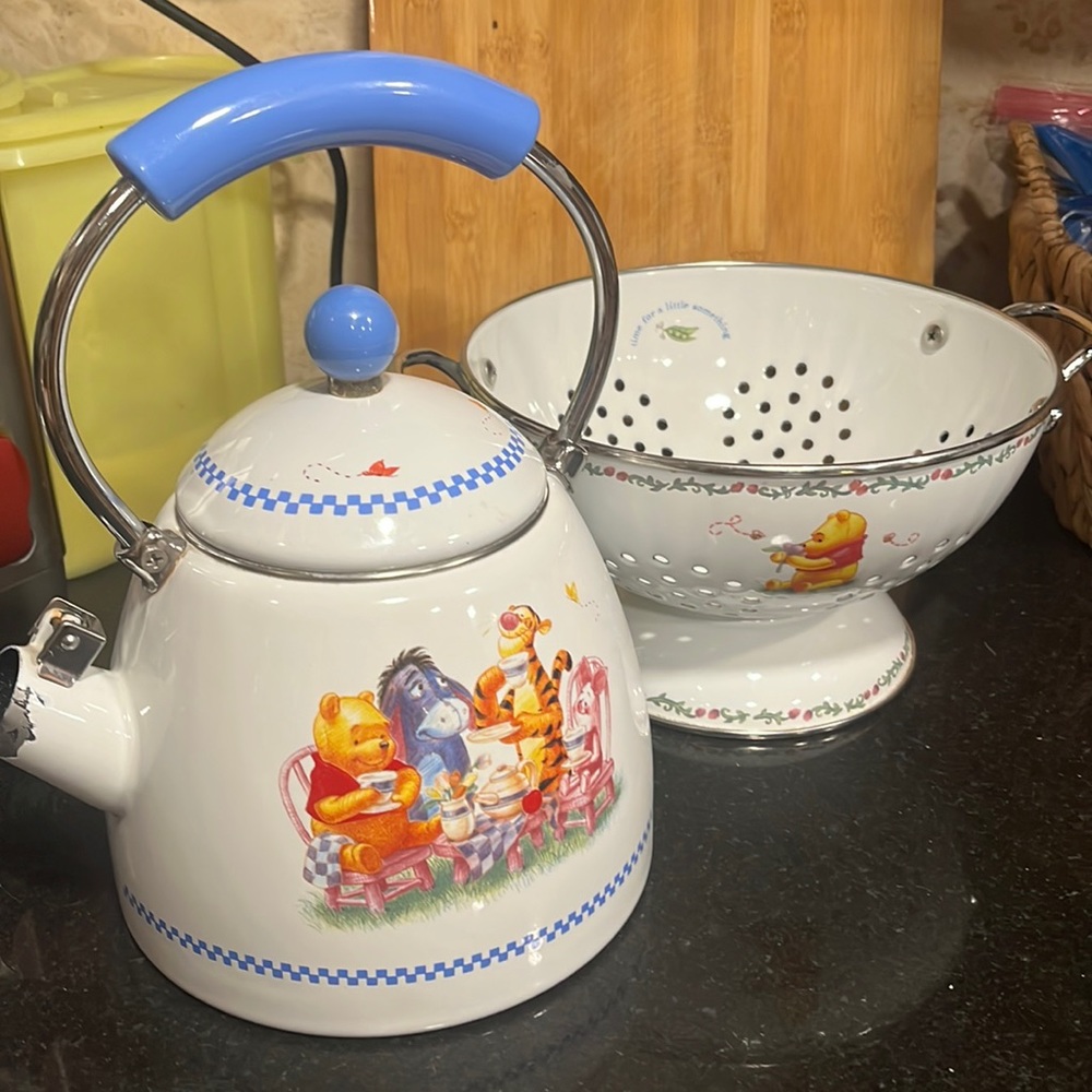 simply pooh teapot and strainer set